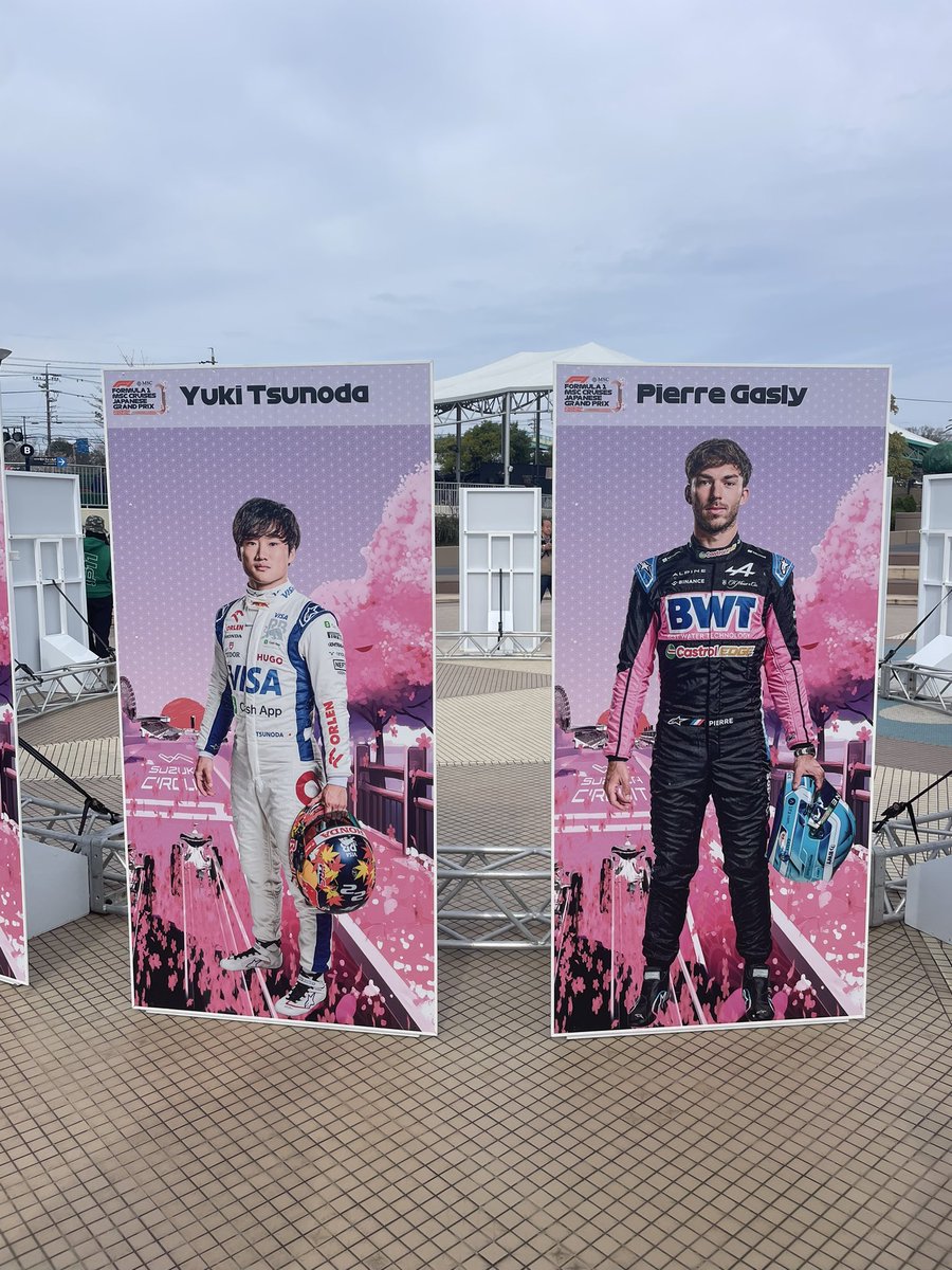 Pipooh360's tweet photo. 今年も横並びでした(はぁと
#f1jp https://t.co/FmKkJeWGt6