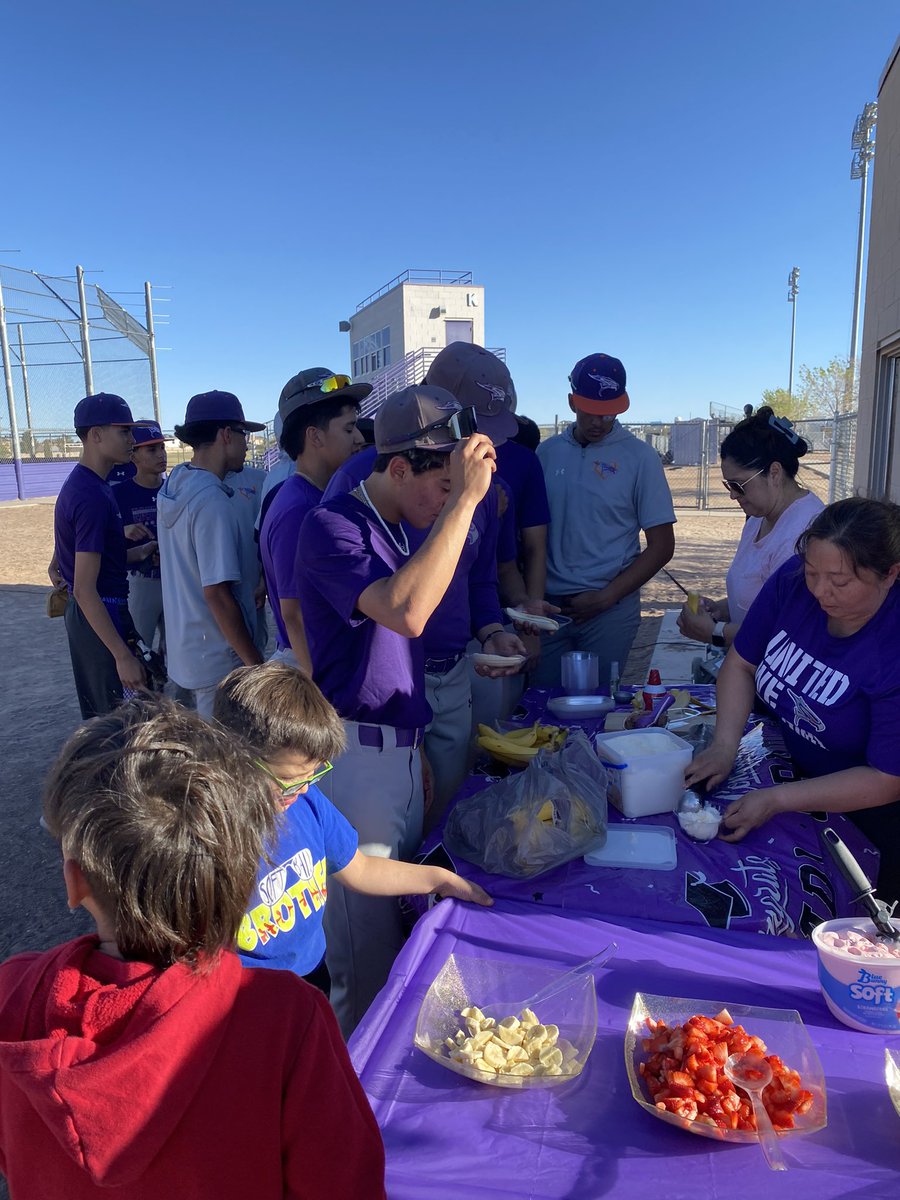 Thank You Senior Parents for the ice cream social!! All levels enjoying after practice!!!