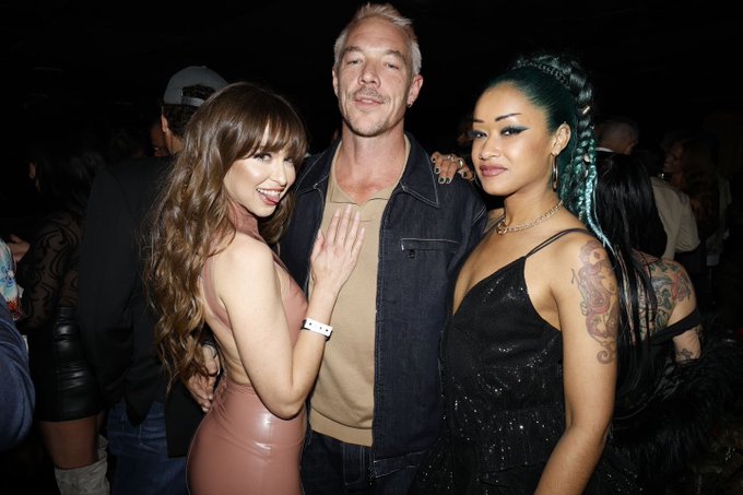 Kicking&rsquo; it at the @Pornhub awards with the worlds hottest date 😈 @rileyreidx3 https://t.co/gWN0F5RP<a class="tags" href="/tag/pornhub">@pornhub</a><a href="/tag/nofilter"class="tags"><span>#nofilter</span></a>