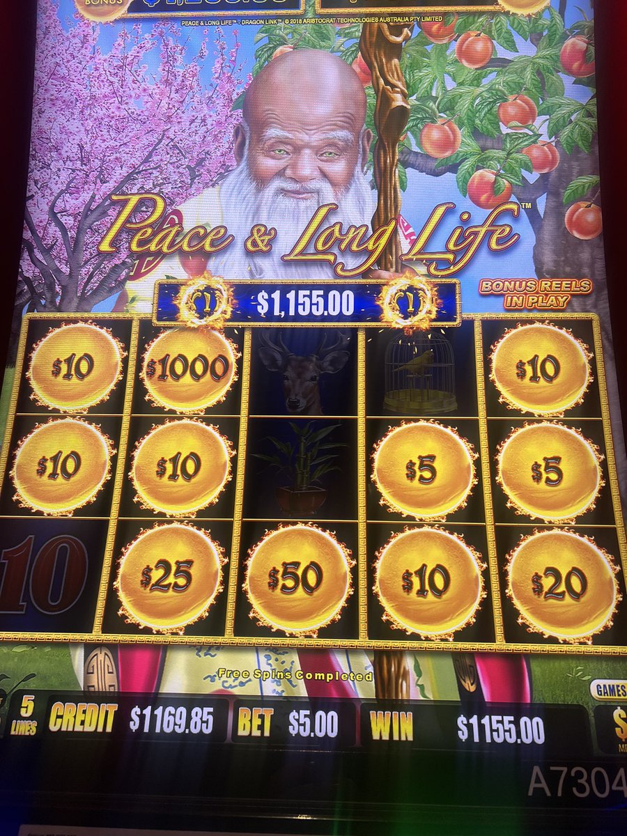 tomkoslots's tweet image. Here are pics of our big wins before we started recording features. 1