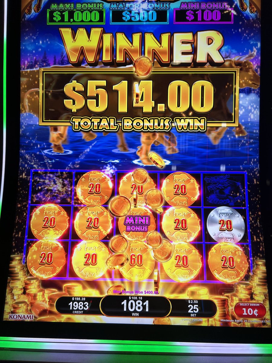 tomkoslots's tweet image. Here are pics of our big wins before we started recording features. 5
