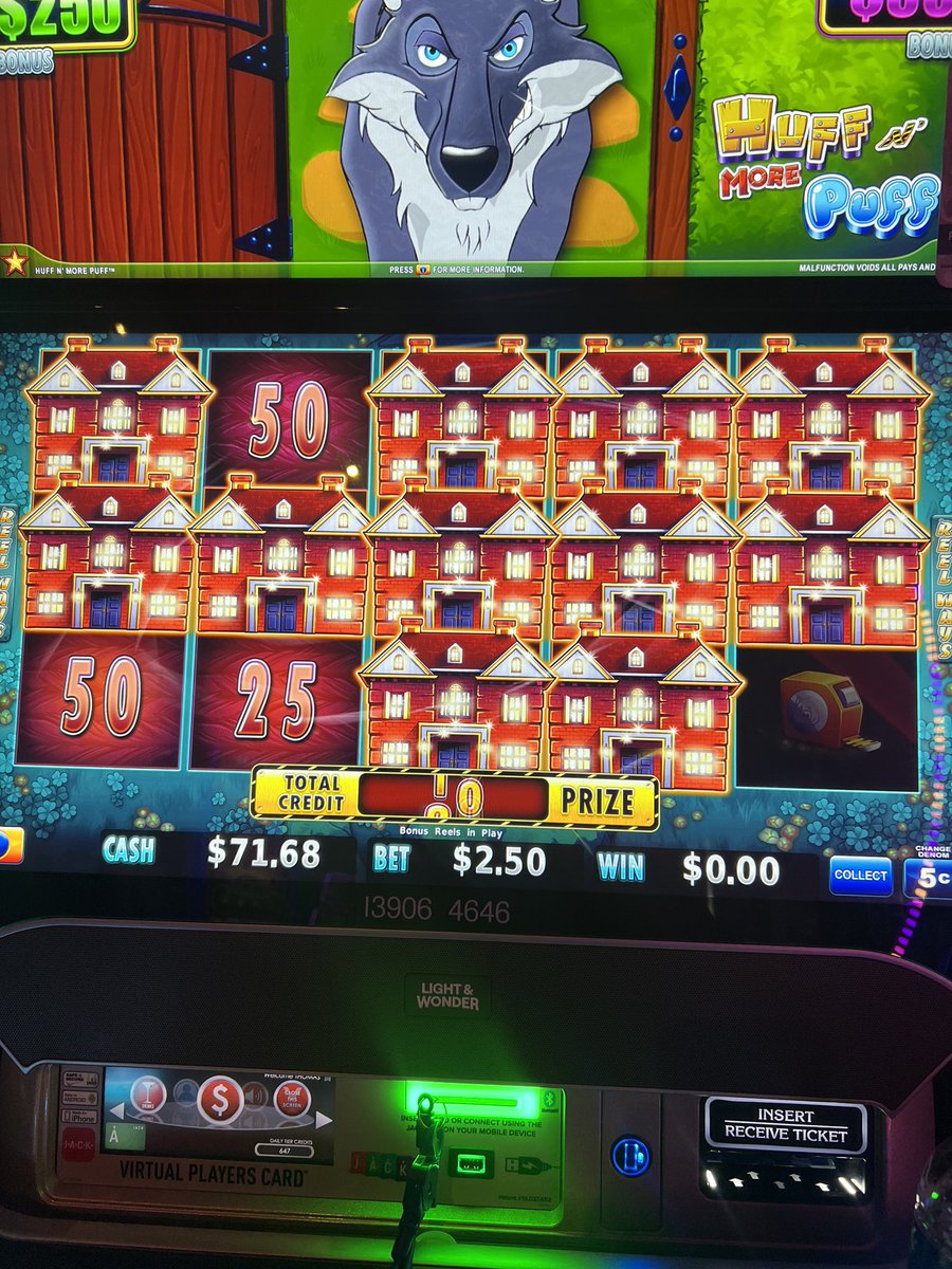 tomkoslots's tweet image. Here are pics of our big wins before we started recording features. 5