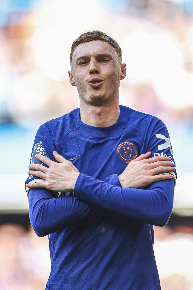 TheMahleek's tweet photo. No Chelsea fan will scroll past this tweet without liking. 

COLE PALMER HAT TRICK. 

BEST IN THE WORLD. 💎 https://t.co/GvkRZPJd20