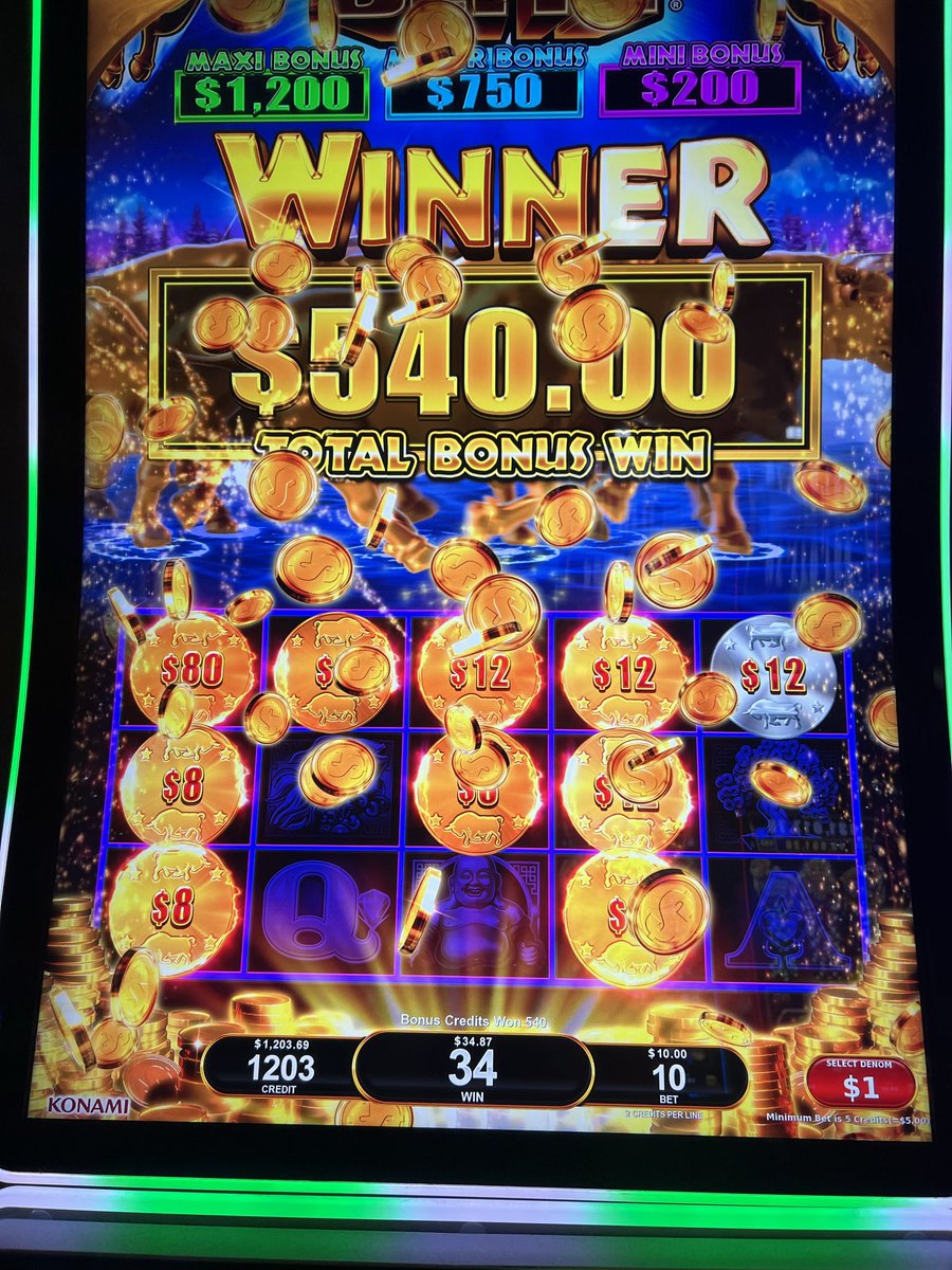 tomkoslots's tweet image. Here are pics of our big wins before we started recording features. 6