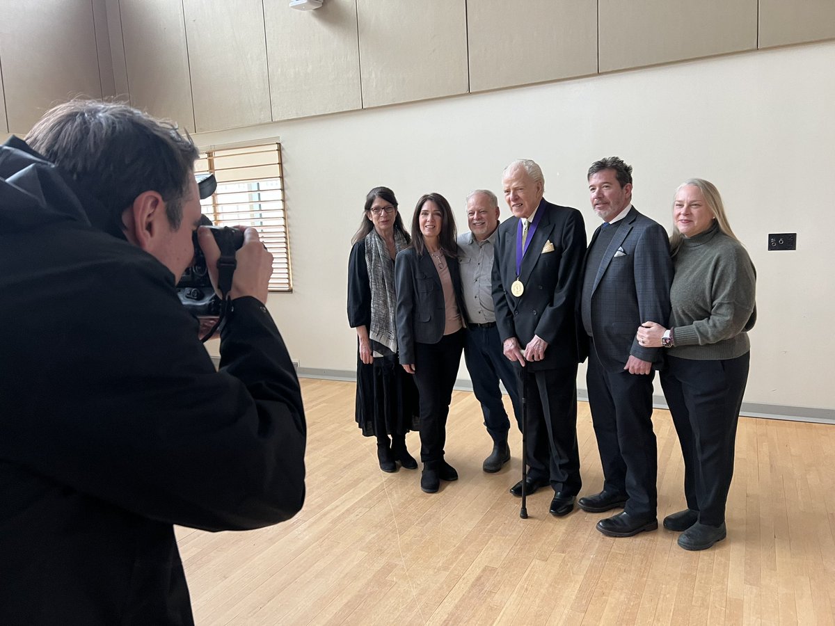 Congratulations to William Kennedy, our @nyswi from @HavidanUAlbany founder & guiding spirit on receiving the University Medallion, one of the highest honors from #UAlbany for his acclaimed novels and service to literature.