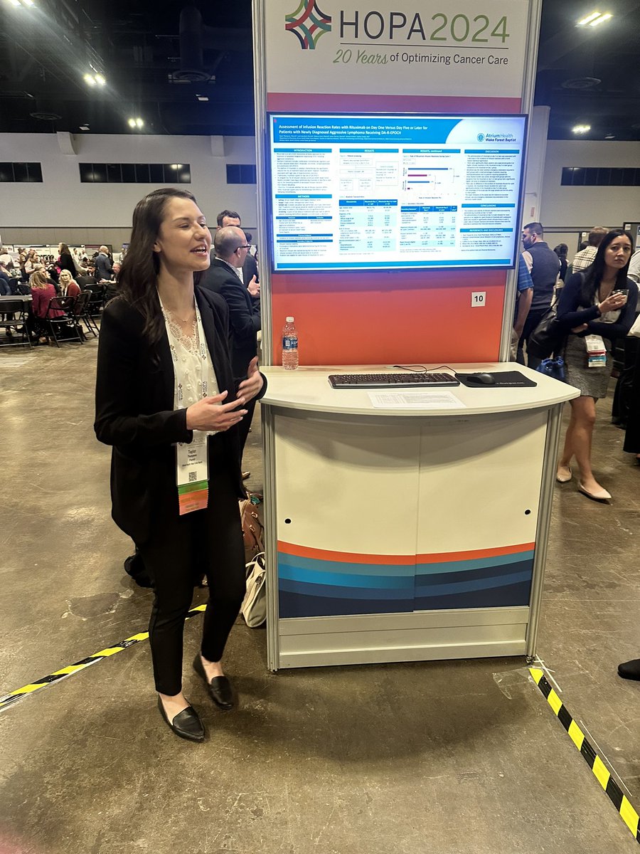 So proud of two of my residents who presented their Top 10 Trainee research <a href="/AlexandraLCox/">Alexandra Cox</a> and Taylor Thompson #hopa2024