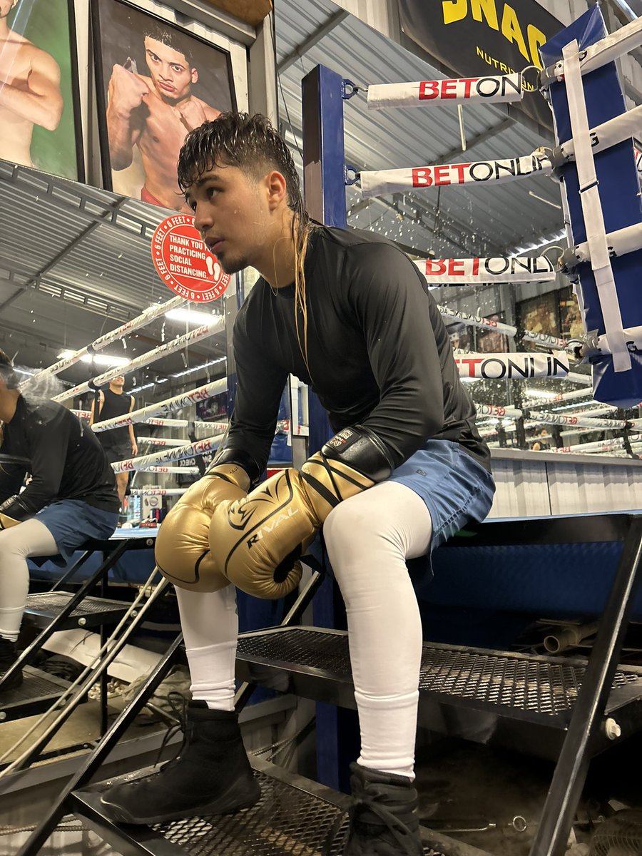 MtzPanterita's tweet photo. Great work in the lab today 
#RGBA #TeamPantera #teamrayo https://t.co/0Q4vTumqZi