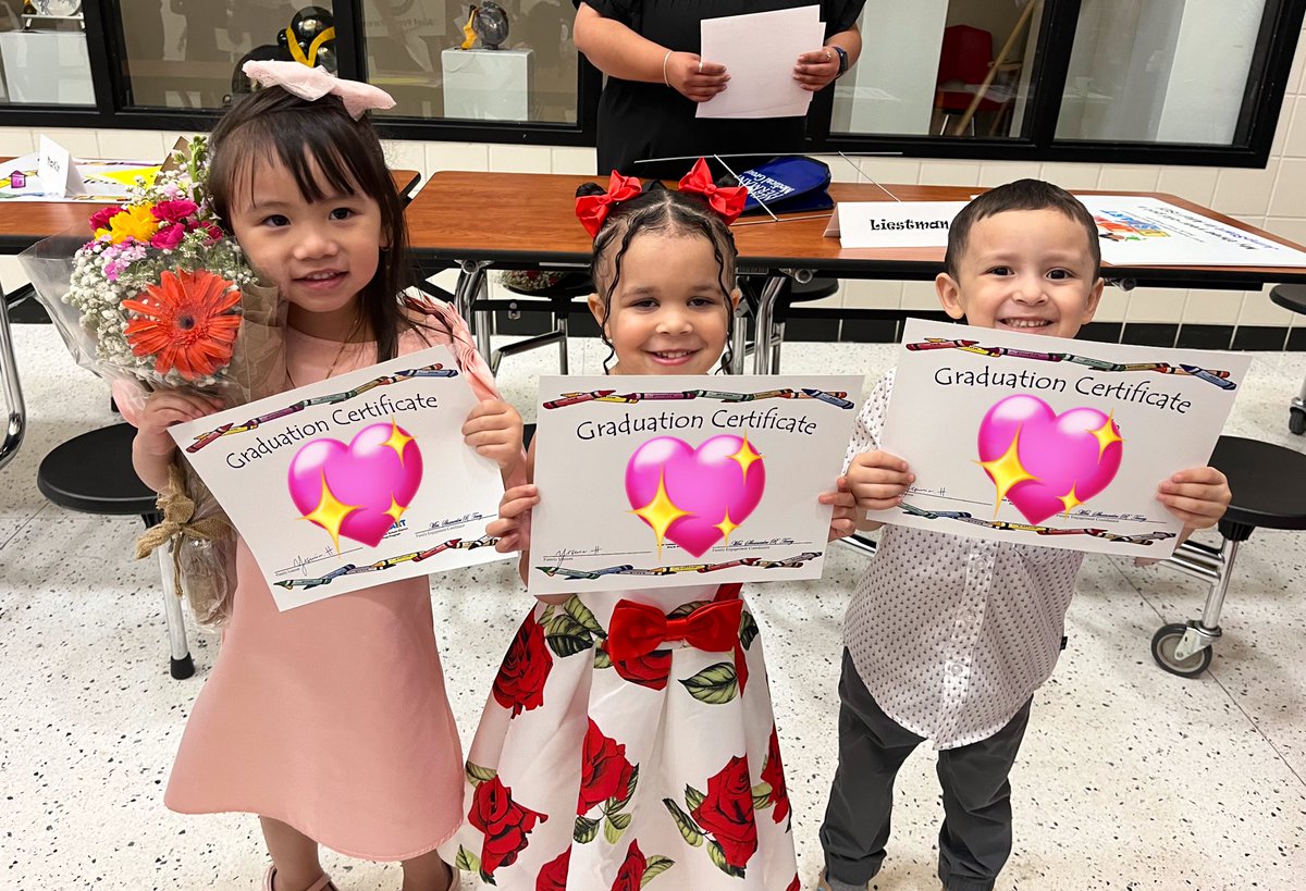 Congratulations 🎉 to all my little graduates 🎓 They got a jumpstart with Alief! Ready for Pre-K! I’m so proud 🥲 #jumpstart #WeAreAlief #AliefProud @LiestmanES @AliefISD