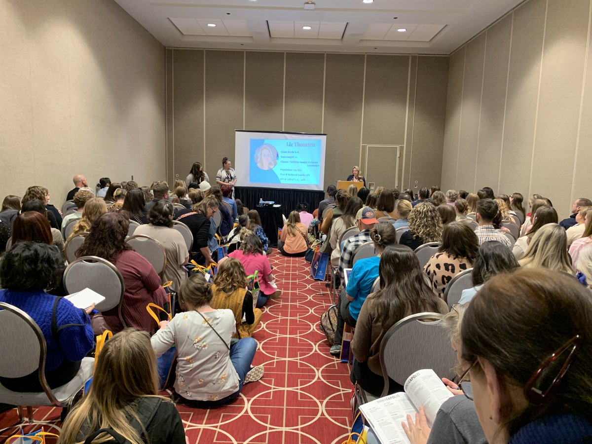 lps_visualart's tweet image. LPS Visual Art Teachers are sharing their expertise with thousands of art teachers, researchers and artists. Props to the Middle School Team for their packed session - What they didn&apos;t teach you in college! Standing room only with more teachers standing outside of room! 🤩❤️