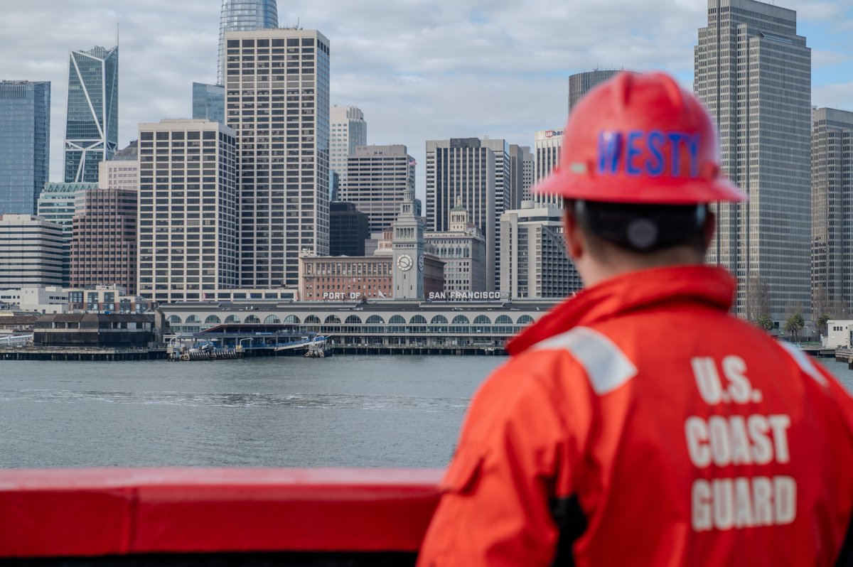 USCGPacificNW tweet picture