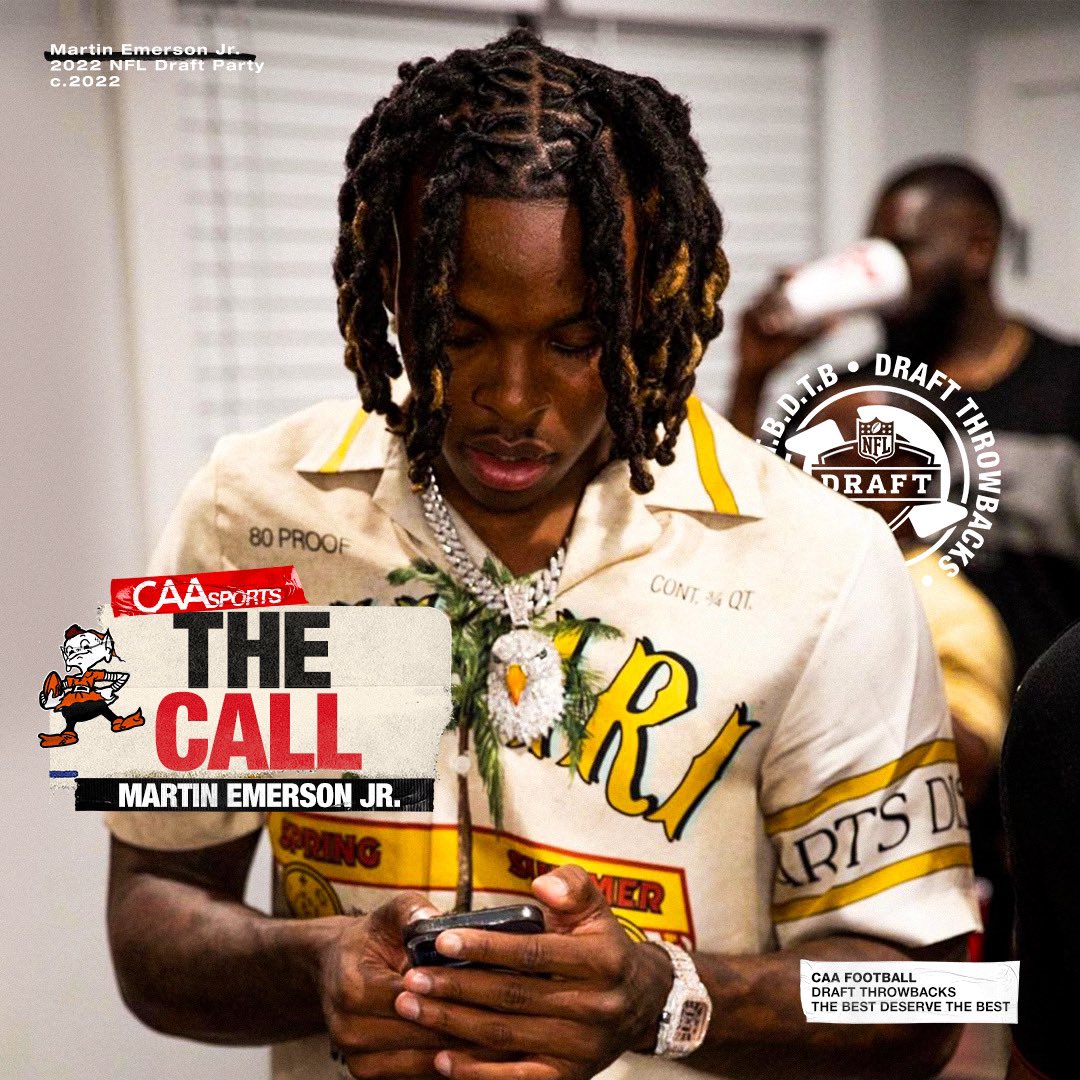 CAA_Football's tweet photo. 📞

[ @MartyMargg1 x #NFLDraftThrowback ]

#CAA x #NFL x #TBDTB x #BeLegendary https://t.co/80RqAwKY3n