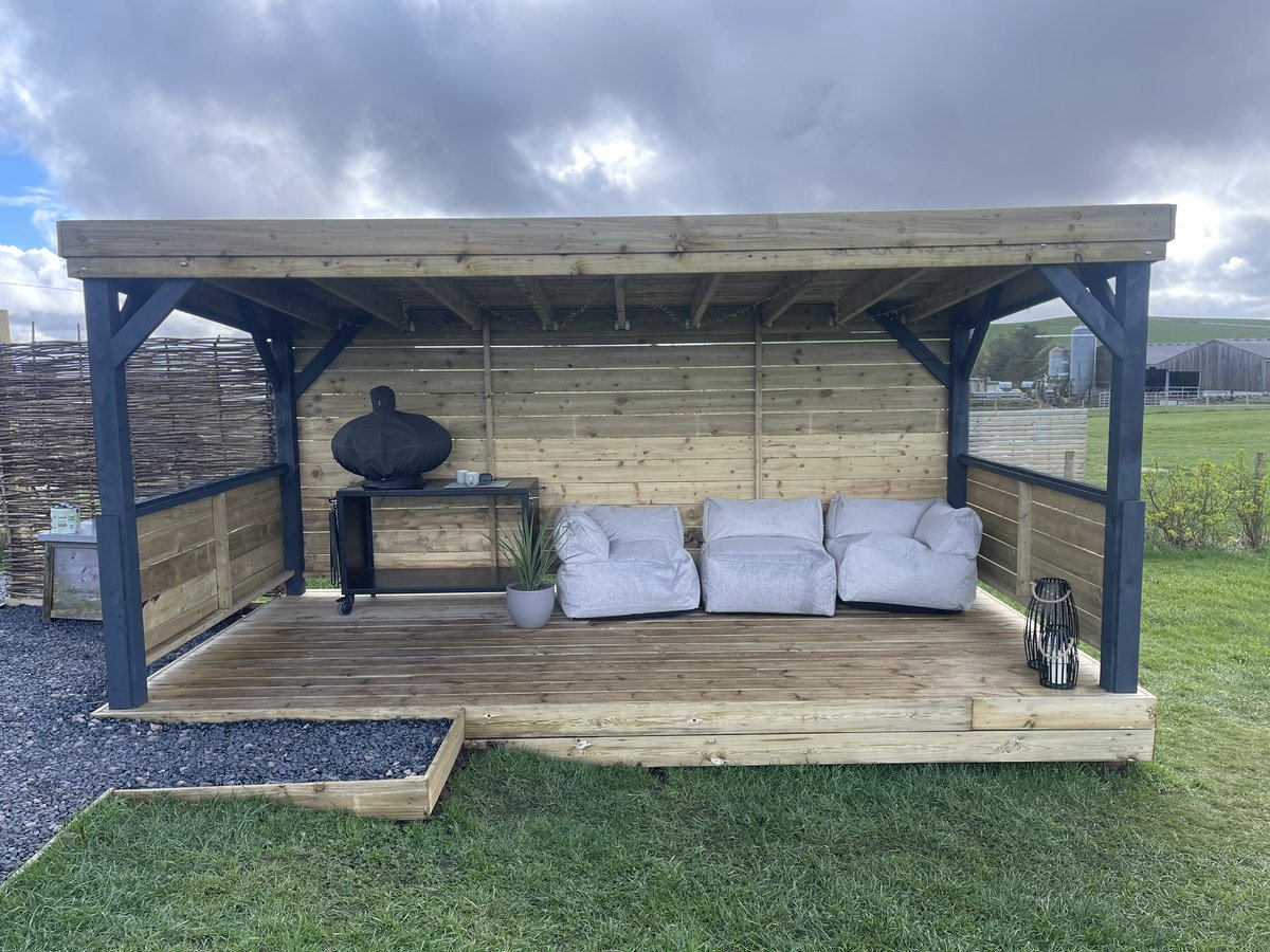 Two glazed side panels for a Caledonian Pergolas & Canopies shelter installed at LittleLamberton Glamping. We love doing these unique jobs as there are different ways this could have been glazed, but we went with a silicone putty kind of finish, which we think looks great.