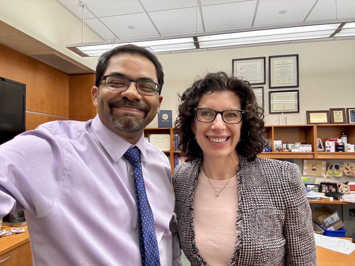 So happy to meet the inspiring ⁦@meganranney⁩ for the first time ⁦@YaleSPH⁩! Thanks for your encouragement and support, Megan!