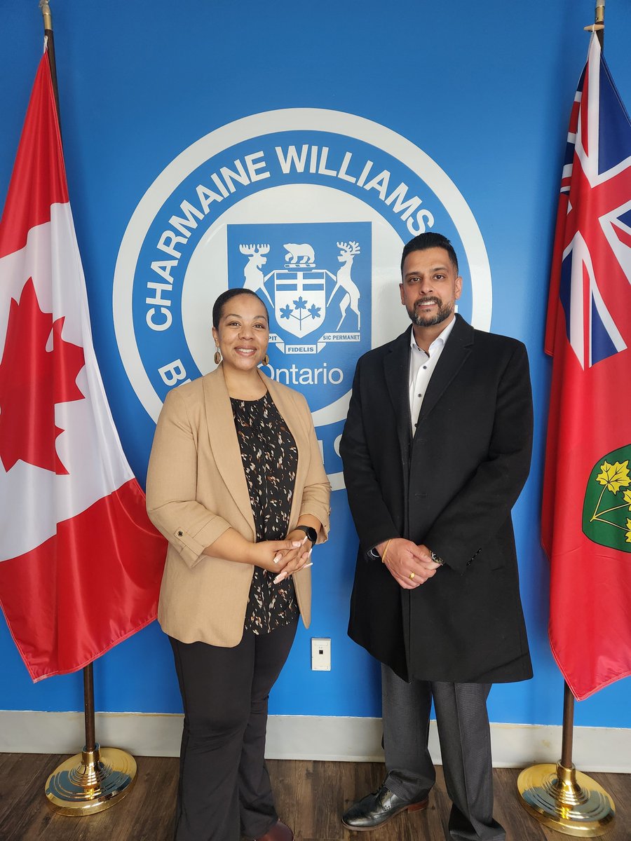 Today Dr. Rajiv Mohan met with Associate Minister @Charmomof5 to discuss the state of health care and solutions to improve the system for Brampton physicians and their patients.