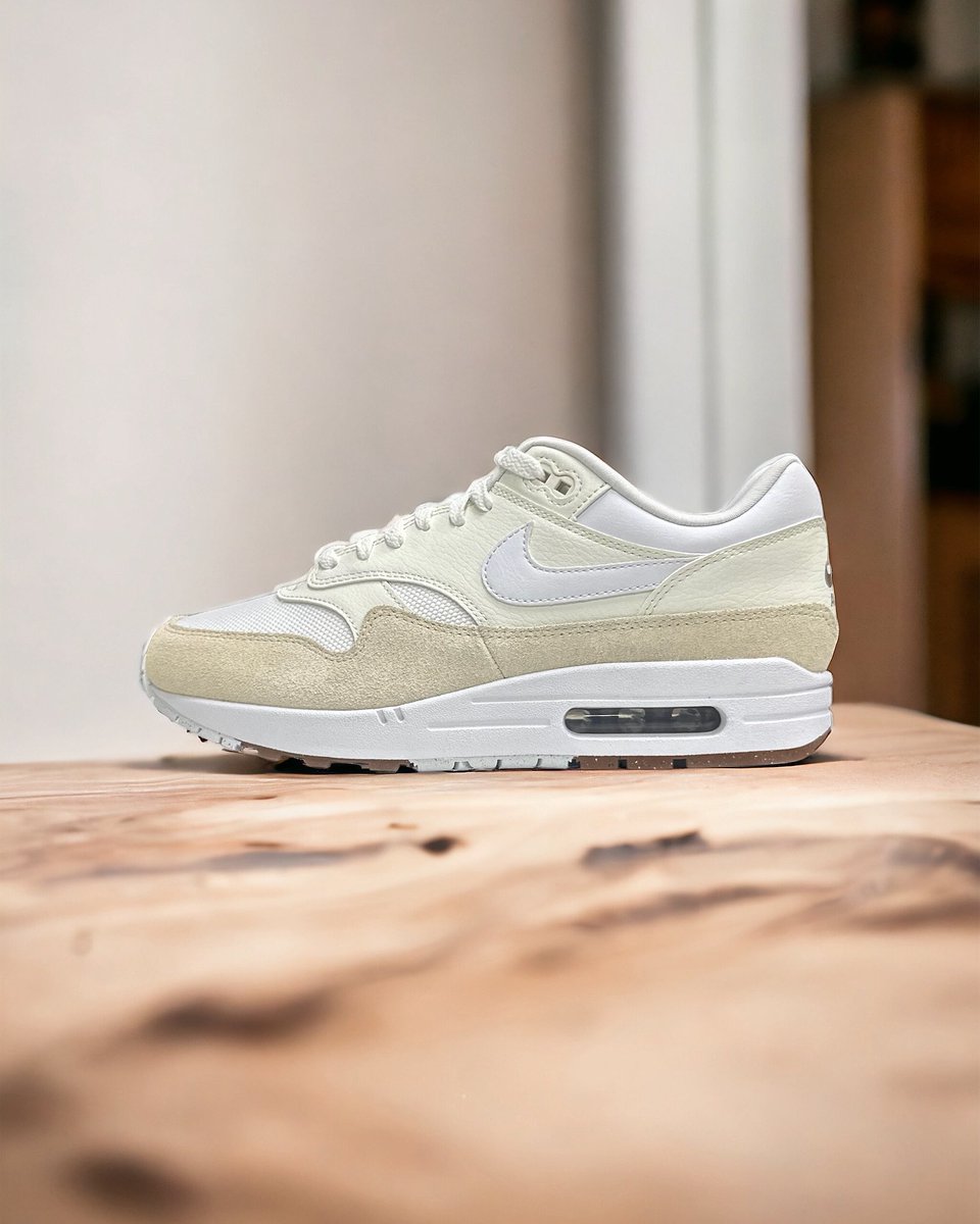 Nike Air Max 1 SC “Sail”

#am1 #sneakerhead #kicks #nike #streetwear #shop #streetgameusa #shoelover #airmax #sail