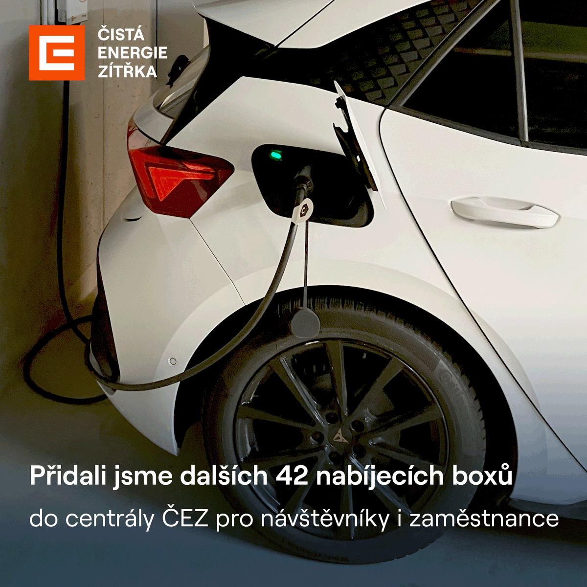 42 nových dobíjecích boxů pro elektromobily na naší centrále v Praze. 🚗 Nainstalovala je dceřiná společnost #CEZESCO KART. Celkem už máme v provozu přes 150 služebních e-aut a do roku 2030 chceme elektrifikovat většinu naší flotily.