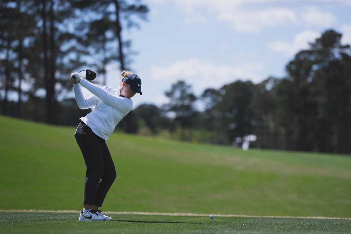 FOUR-FOR-FOUR TO THE FINAL ROUND 🌹 @anwagolf Congrats to Jasmine Koo, Bailey Shoemaker, Catherine Park & Amari Avery on putting themselves in the final round‼️ T5, Koo & Shoemaker -1 T23, Avery & Park +3 #FightOn✌️