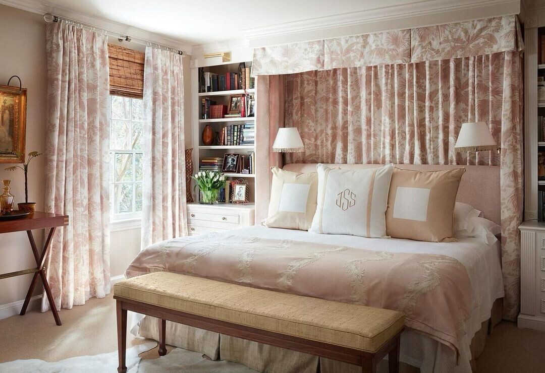 Pretty in pink. Experience the enchantment of our @janshowers' Flamands Fabric as it gracefully envelops this dreamy bedroom space. Designer: @janshowers Photographer: @lisapetrole