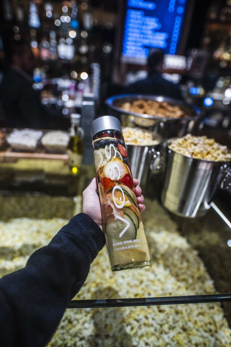 Throwback to the beautiful VOSS Fruit Infusion Bar at @FourSeasons in Beverly Hills for #Oscars Weekend!