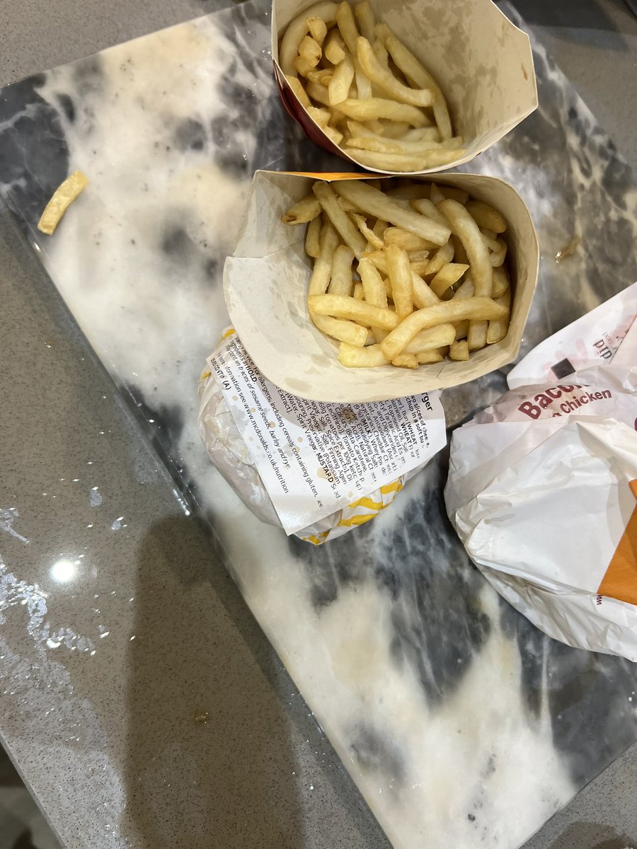 DaniielJones's tweet photo. @uber @Uber_Support @UberEats Can you hurry and refund order no: 86266 , my partner wants to order some more food after our McDonald’s was swimming in CocaCola. Can’t phone support unless it’s a live order. https://t.co/7xtcen7Ubu