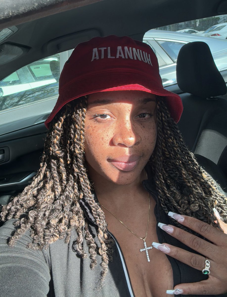 Beebz05's tweet image. Let the #404day 🍑 shenanigans begin