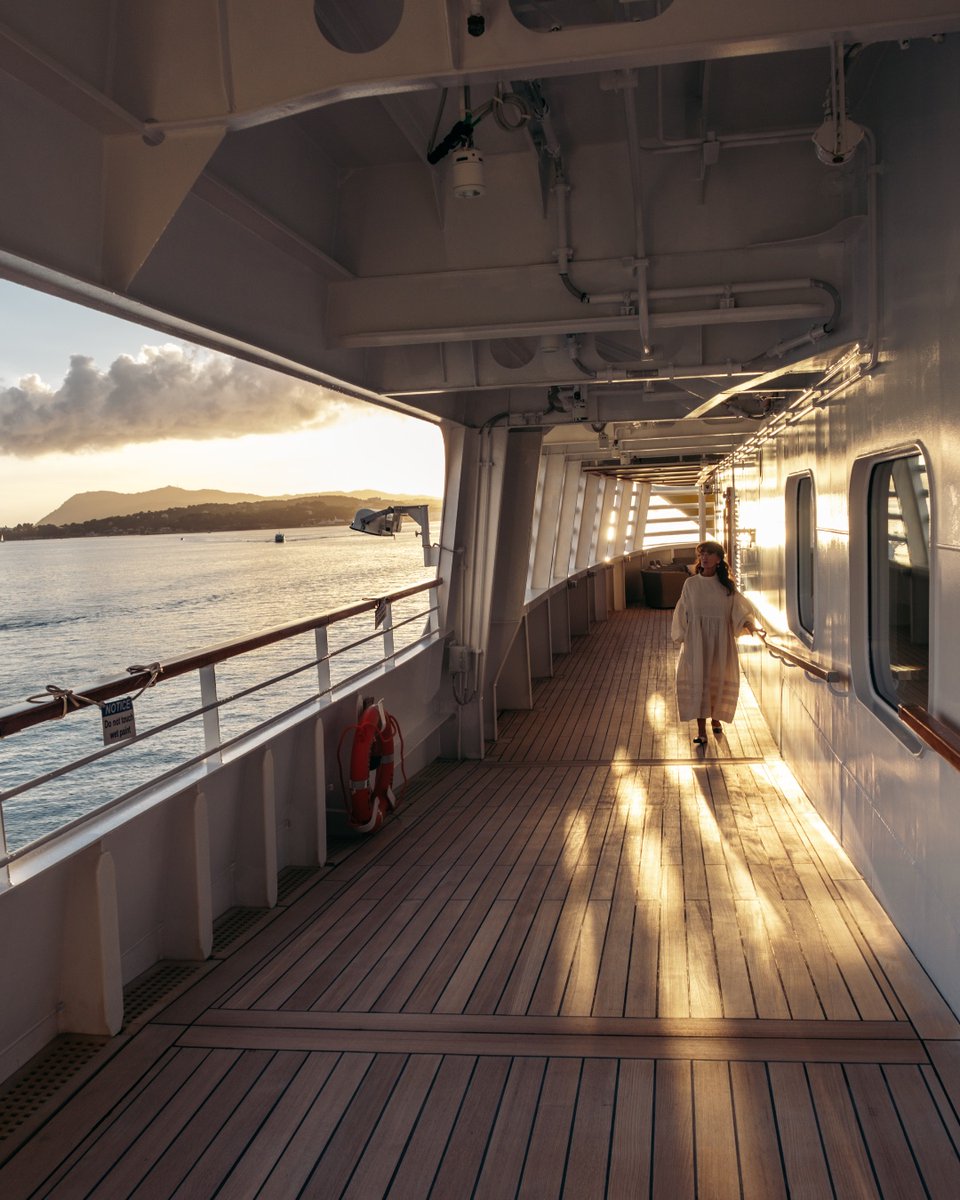 Sunlight dances across the deck as your ultra-luxury home at sea arrives at a new picturesque port. The shoreline promises a day of vibrant culture and wondrous discovery – while your ship promises a day of total relaxation in a yacht-like atmosphere. 📸: @ liolaliola