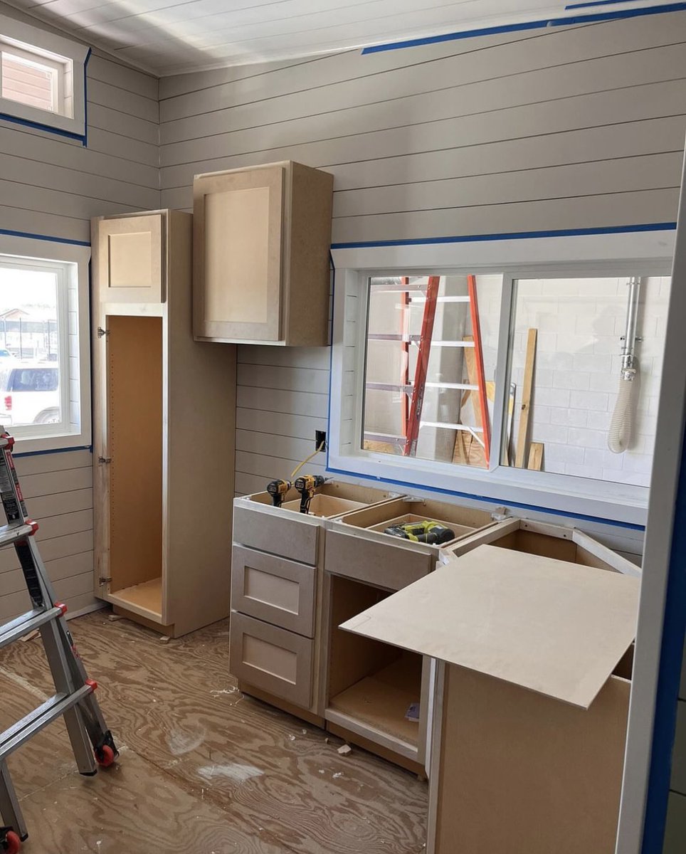 Thank you Wisenbaker Builder Services for donating the cabinets, flooring and countertops. Cabinets install today. Great training day! @HumbleISD_KPHS @HumbleISD_CTE @HumbleISD @OpFINALLYHOME @Lowes @AIASorg @KPHS_big_heroes