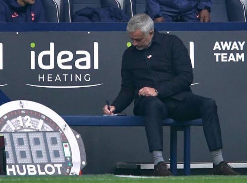 Arsenal in 2024 - 4 Goals conceded 

Man Utd in one night - 4 Goals conceded 

We’re in April. ✍️