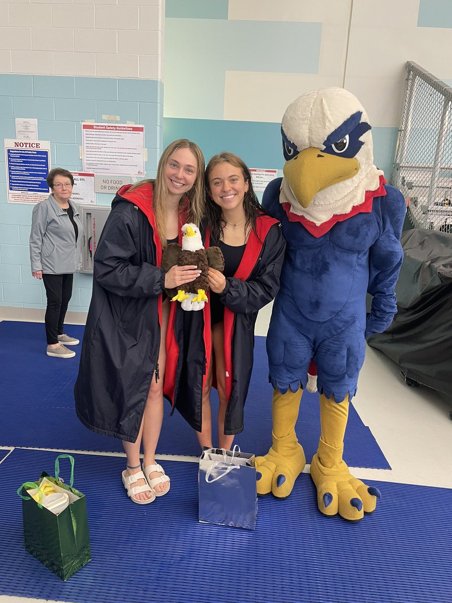 madjanor_'s tweet photo. Happy senior night to our fabulous seniors, Tessa and Megan! You two have been a joy to have on the dive team this year! @Parker_Paige22 @ADPriceON https://t.co/50TWRuF3XF