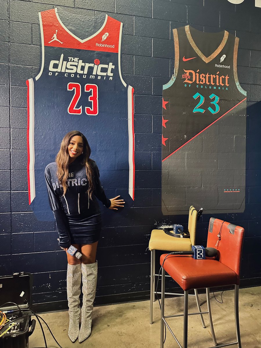 🚨 I made last night’s fit hours b4 game time. I was sooo sleepy, but I wanted to do something special for the occasion, for the fans and for my confidence. People ask why players dress nice to stroll through a hallway.. well, how you arrive sets the vibe. ❤️ #ForTheDistrict