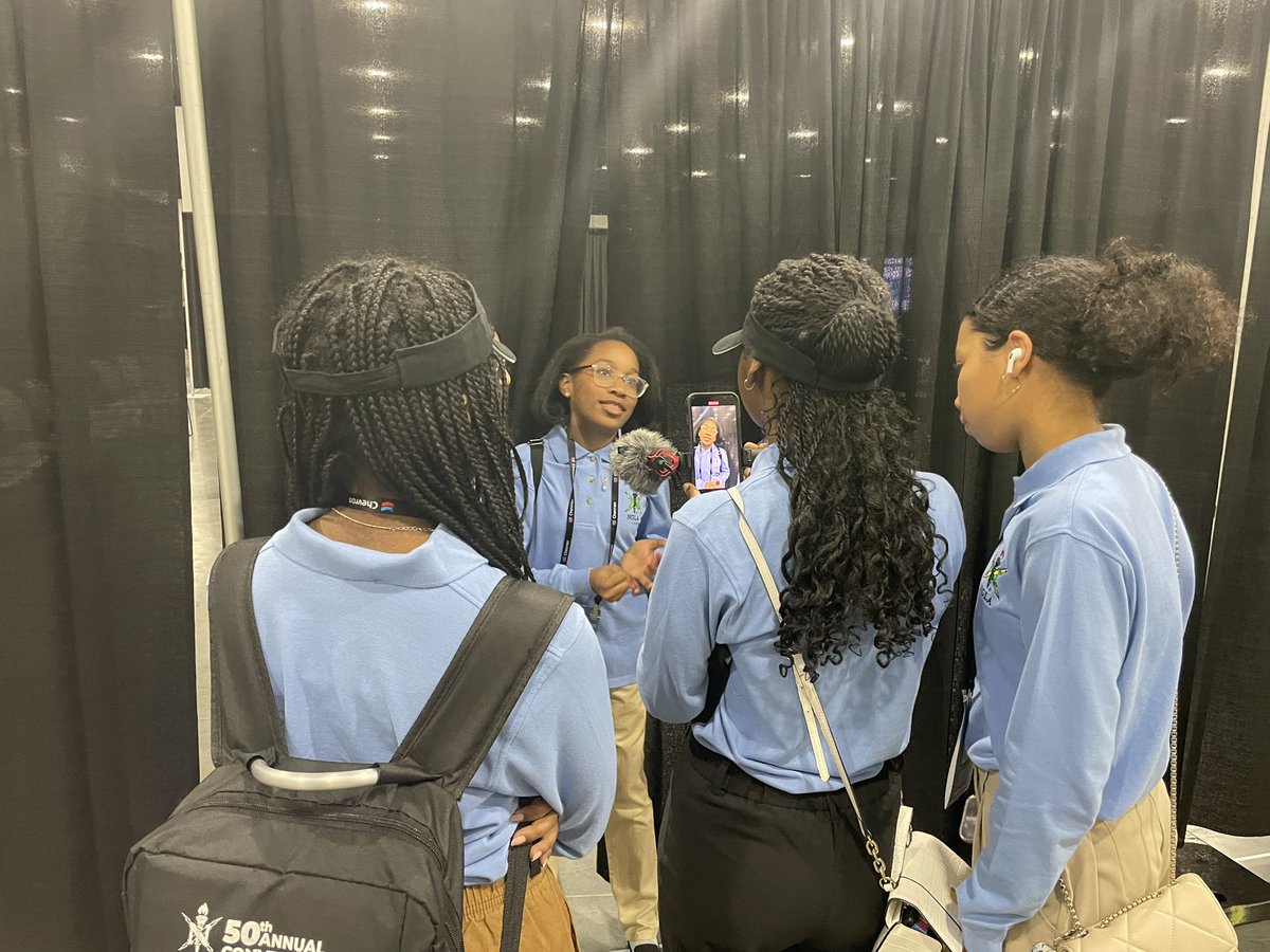 Vngle: The Civic Insights Company tweet media