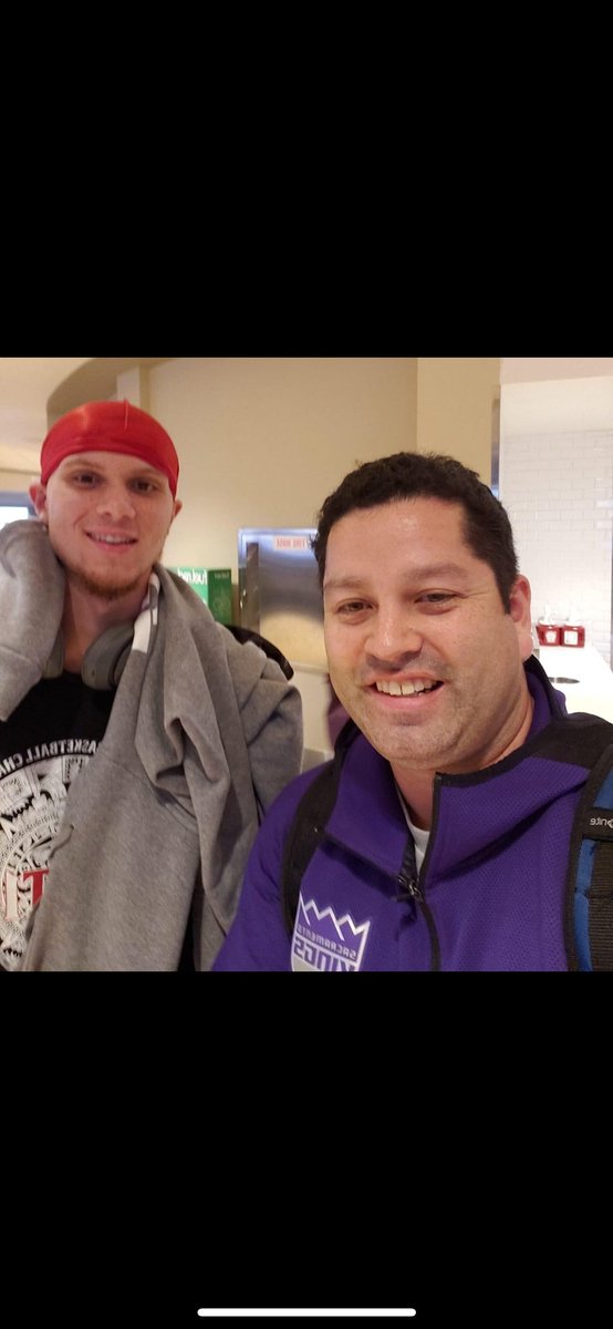 ByVicCalderon's tweet photo. @Aztec_MBB @malachiflynn I got to meet Malachi at the San Diego airport one time.
#Flynnsanity #MalachiMania @LuisLopezMedia @PortPowerAZ https://t.co/gXS6Dvp35H