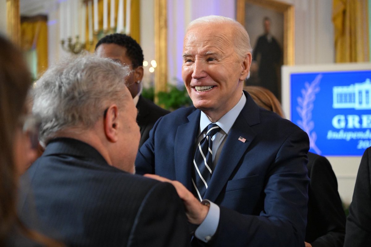 Dear Pres. @JoeBiden once again you recognize the Greek-American community with the Annual Greek Independence Day celebration at the @WhiteHouse. We are truly honored.On behalf of all I thank you for continuing this great tradition that recognizes the Hellenic roots of Democracy.