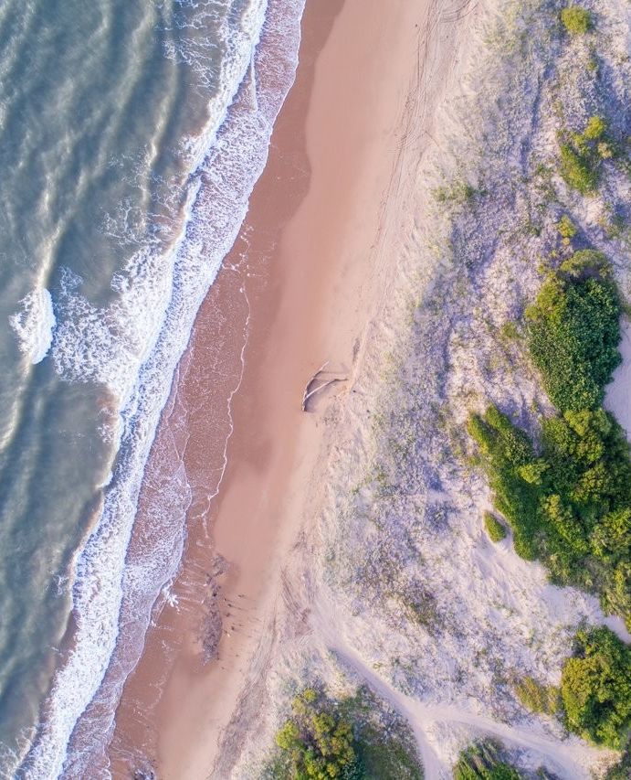 A breath of fresh air at the Burdekin 🌴🐟💭⁠ ⁠ Whether it's casting a line for the catch of the day, exploring the coastline, or simply grabbing your favorite coffee and heading on a walk up Mt Inkerman, the Burdekin bliss awaits. ⁠ ⁠ #burdekin #visitburdekin