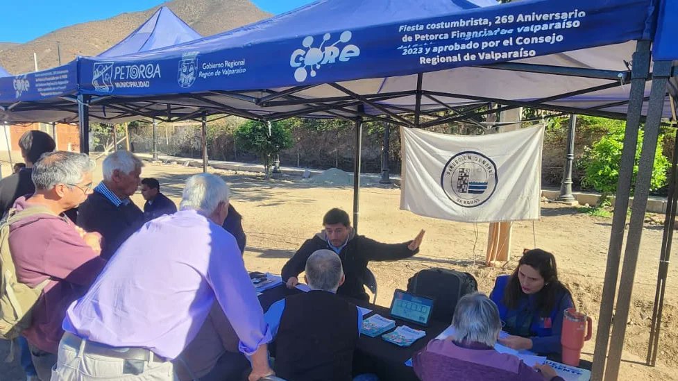 💧Operativo #SigueLaCorriente en #Petorca para entregar asesoría y capacitación sobre plazos para tener derechos de aprovechamiento de agua en regla por modificación de reforma al Código de Aguas, actividad organizada por DGA regional junto a @INDAPValparaiso y Municipio Petorca