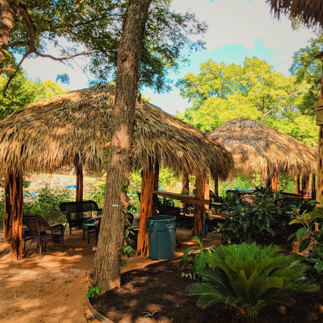 sonsriocibolo's tweet photo. Discover the refreshed beauty of Son’s Blue River Camp with newly thatched cabanas, vibrant tropical plants, revamped glamping cabins and bell tents. The river is in perfect condition for tubing and kayaking adventures. Make lasting memories this spring! #funatsons https://t.co/j68V0kMxY5