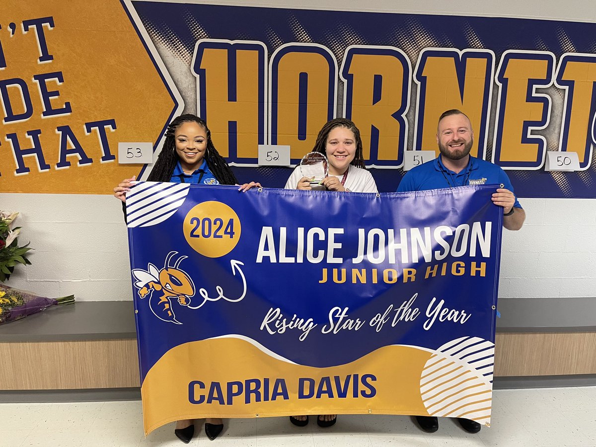 Congrats to our 2024 Rising Star of the Year, Ms. Capria Davis!!! 👏👏🎉🎉. You are definitely a STAR ⭐️ ! We are glad you are apart of Hornet Nation! 💙🐝🏆 #RisingStar #HornetNation