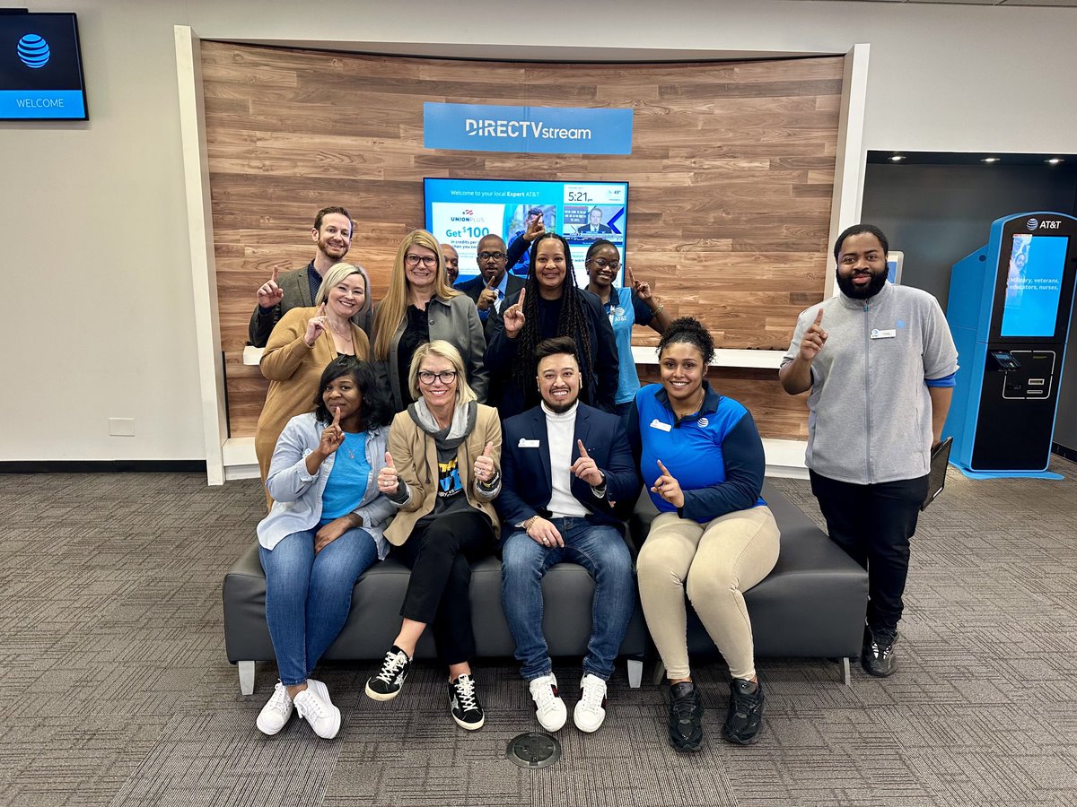 Welcome to Philly @404girl! 🆕 leadership, 🆕 territory, 🆕 beginnings, SAME mentality 🤙🏽 #CottmanAve is ready to dominate ⁦@MASMakeItMatter⁩ 🏆 🙌🏽 ⁦⁦@Sheree4ATT⁩ ⁦@acole_world22⁩ ⁦@Sadia_Walker⁩ ⁦@realmccoy1988⁩ ⁦⁦⁦@Stacylynnnnnn⁩