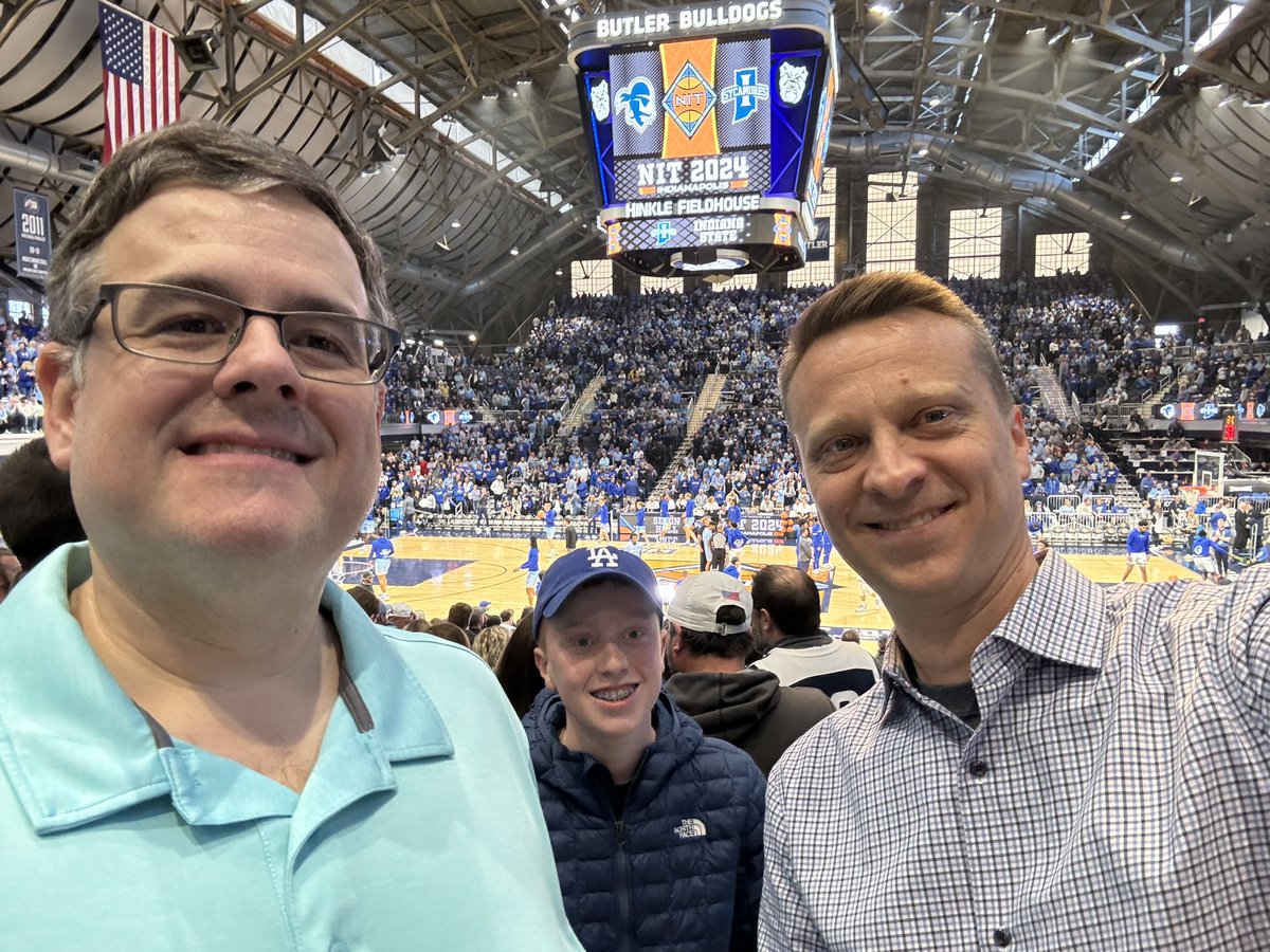 bpogemil's tweet photo. #NITSELFIE come on trees!! @IndStBasketball @NITMBB #NITChampionship https://t.co/FLEL5DoAD7