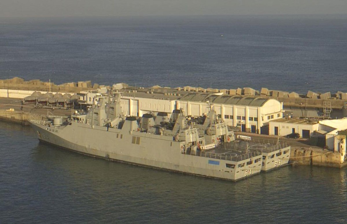 #MMF #FARMAROC #1BN
وحدات للبحرية الملكية بالقاعدة البحرية الأولى صباح اليوم
المصدر : WEBSHIPCAM