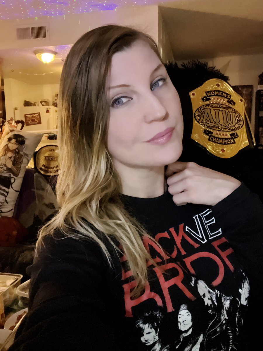I was looking at the screen, but this picture makes it look like I’m longingly staring at Levi. I’m going online, so let’s hang before we all go do this crazy weekend Twitch.tv/wrestlingleva