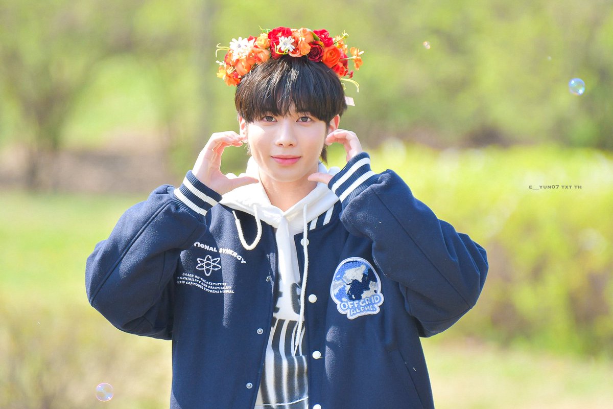 e__yun07's tweet photo. 240405 뮤뱅 미팬  MOCNIC🌸🌿

🫧

#TXT #태현 #TAEHYUN #テヒョン 
#TOMORROW_X_TOGETHER 
#투모로우바이투게더 https://t.co/9GoCiCp4kE