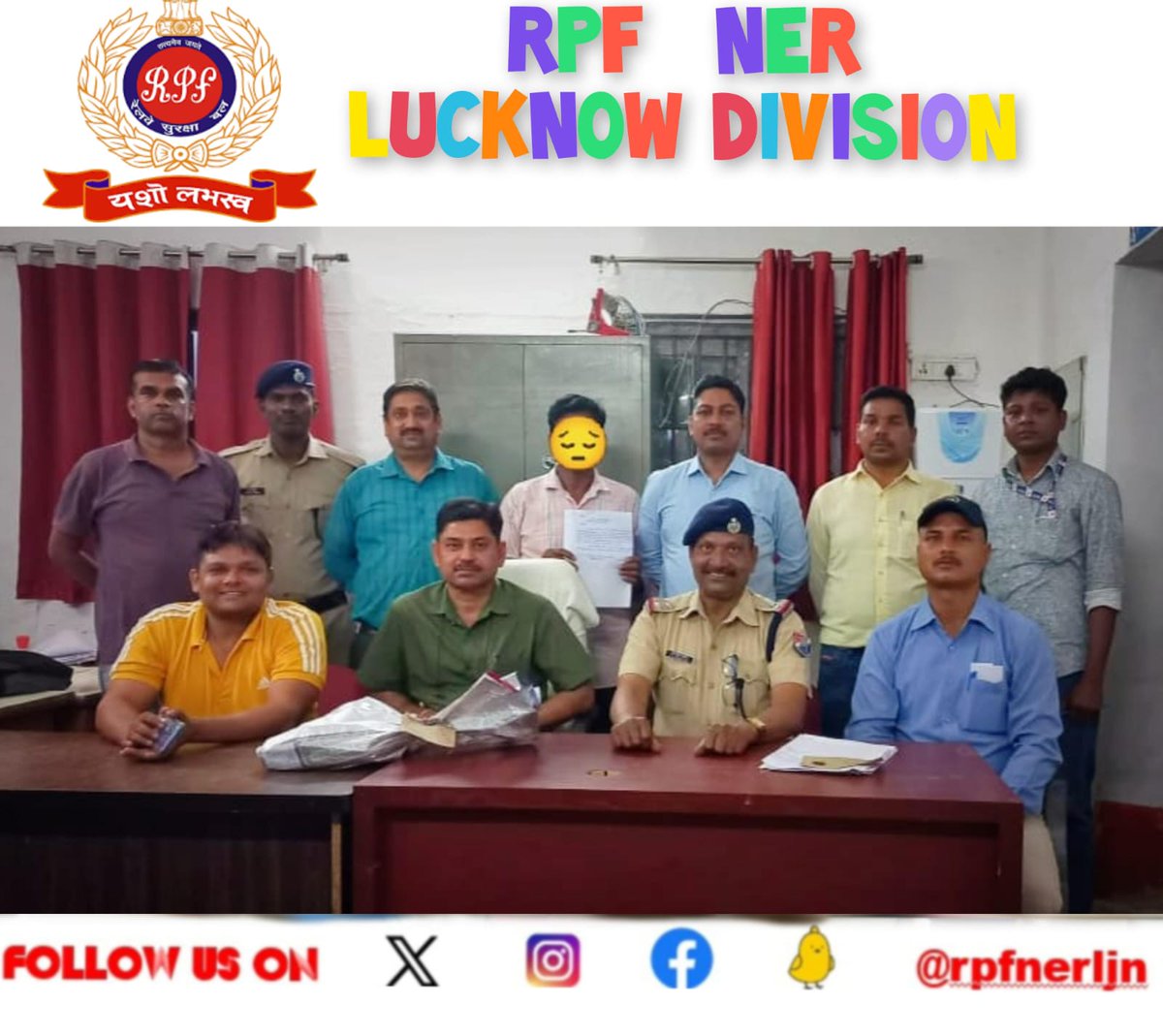 #OperationUplabdh*
'Uniforms come with responsibilities.'
 A Railway E-ticket tout was arrested by the  #RPF Burhwal &CIB/Lucknow with recovery of tickets on 04.04.2024.
@drmljn
@rpfner
@RPF_INDIA
@rpfpcbuw
#Dial139