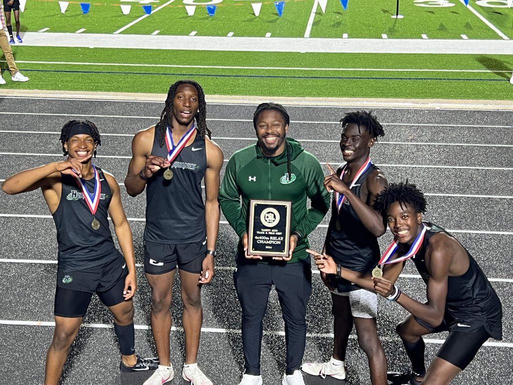 So proud of these young men!!! Won District in the 4x400, now on to Area!!! @_KadePhillips @JaquailMorris1 Jordan and Noah. @coachanthony46 @CoachDHarvey1 @hhstrackbooster @HightowerFB