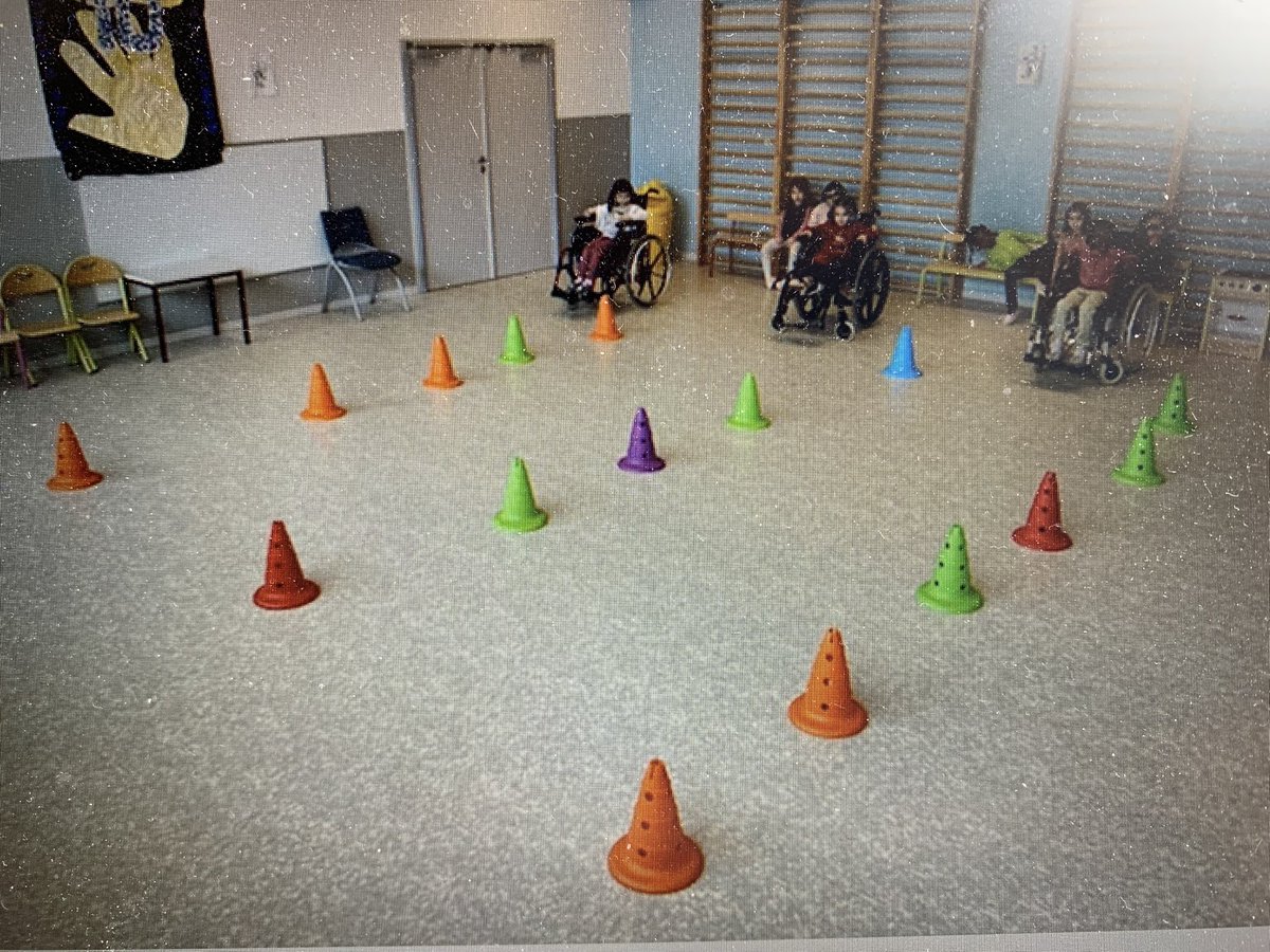 |#SOP 24 | J3 - Focus sur la pratique du sport #inclusif de 2 ans à 18 ans l’occasion de mettre en avant les valeurs d’#Entraide, de #Partage et du #SportPourTous. Toute la semaine, les élèves 2652 élèves bénéficieront de ces ateliers inclusifs - <a href="/aefeinfo/">AEFE</a>  <a href="/Paris2024/">Paris 2024</a>