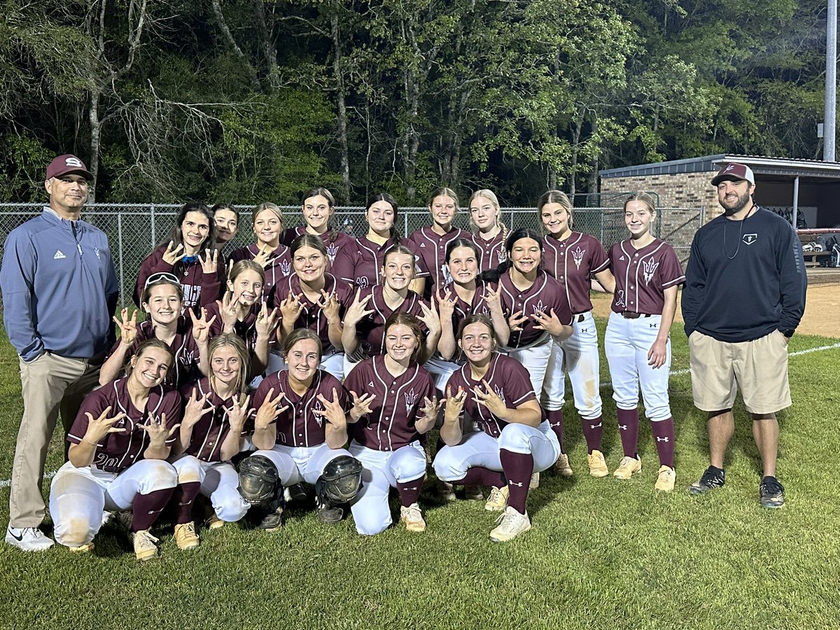 Your LADY DEVILS are the 1A-Region 7 District CHAMPS!!! 👏🏻💪🏻🥎
