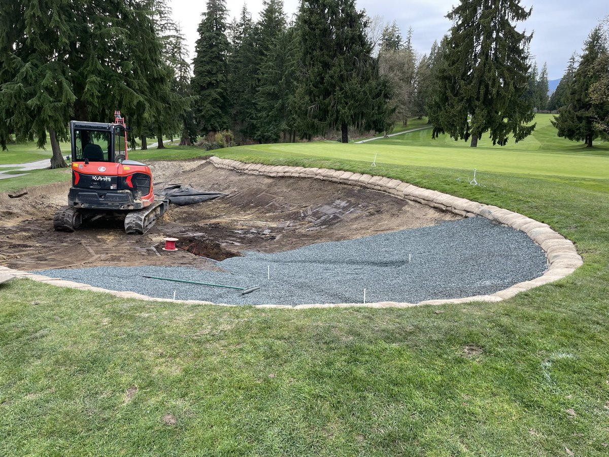 bohnysty's tweet image. A few bunkers are getting an upgrade at Seymour Golf Club, great place to start the work season.