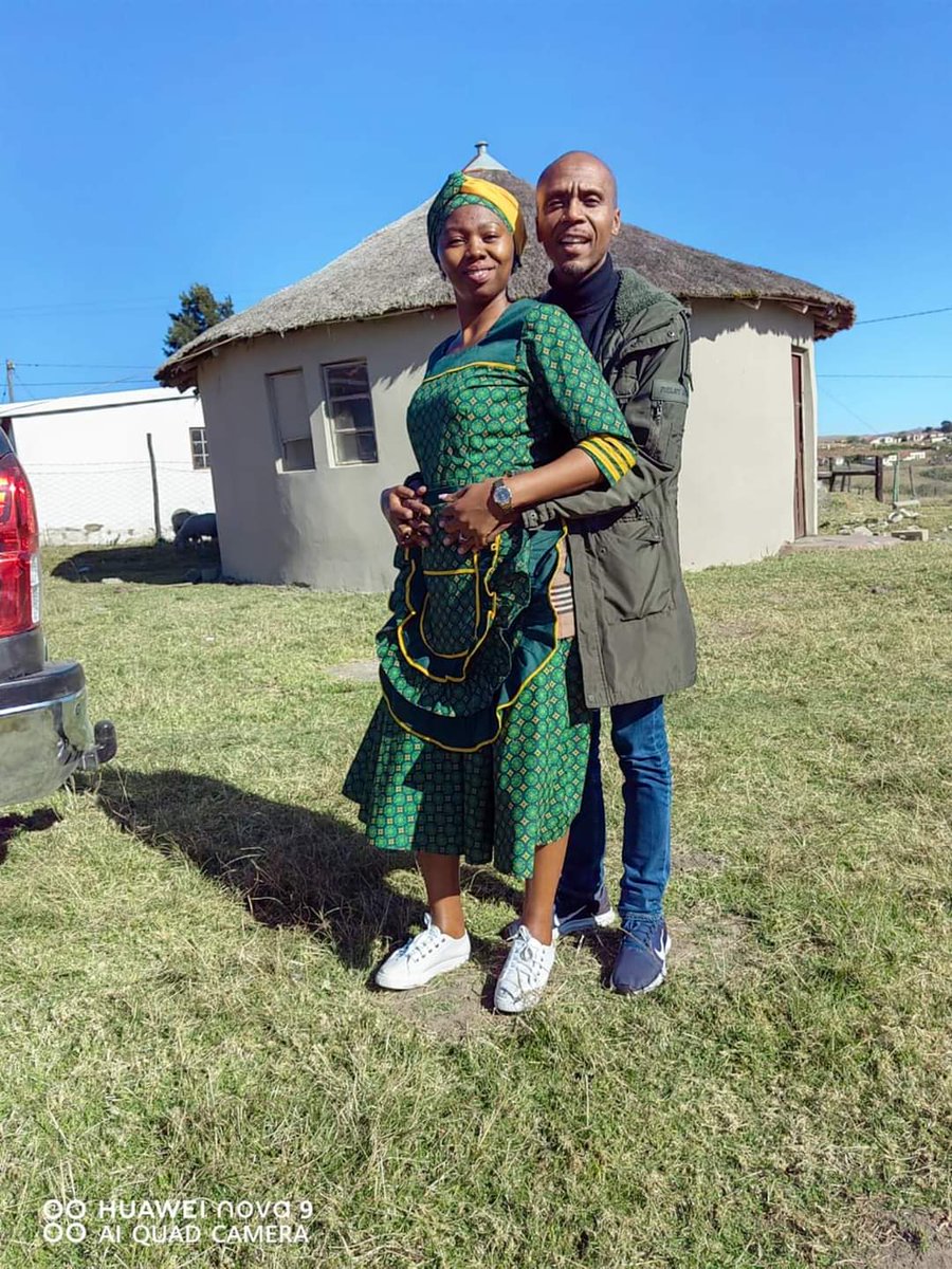 Happy birthday to my best friend😘, my children favorite person, my husband, the love of my life, the best Dad ever, enjoy your day ukhule and be blessed abundantly Xhanga wam, uqhubeke being so loving, responsible and loving Khwetshube ❤️ 🎉🎂💐🍰