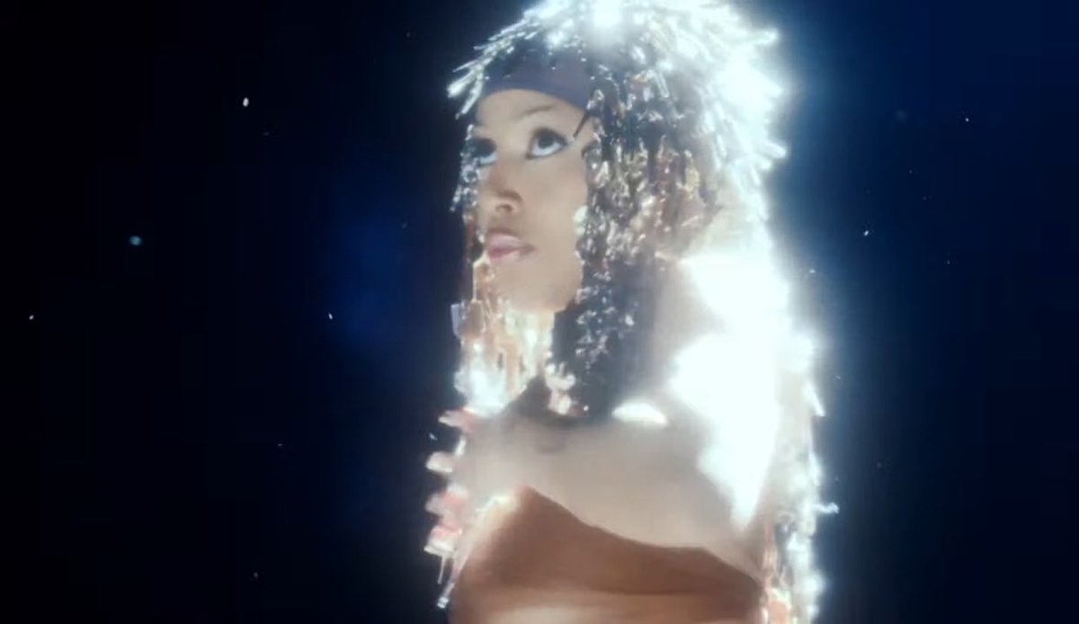 Doja Cat has released the music video for ‘MASC’ ft. TEEZO TOUCHDOWN. 

Watch: youtu.be/ktjvgseCjYE