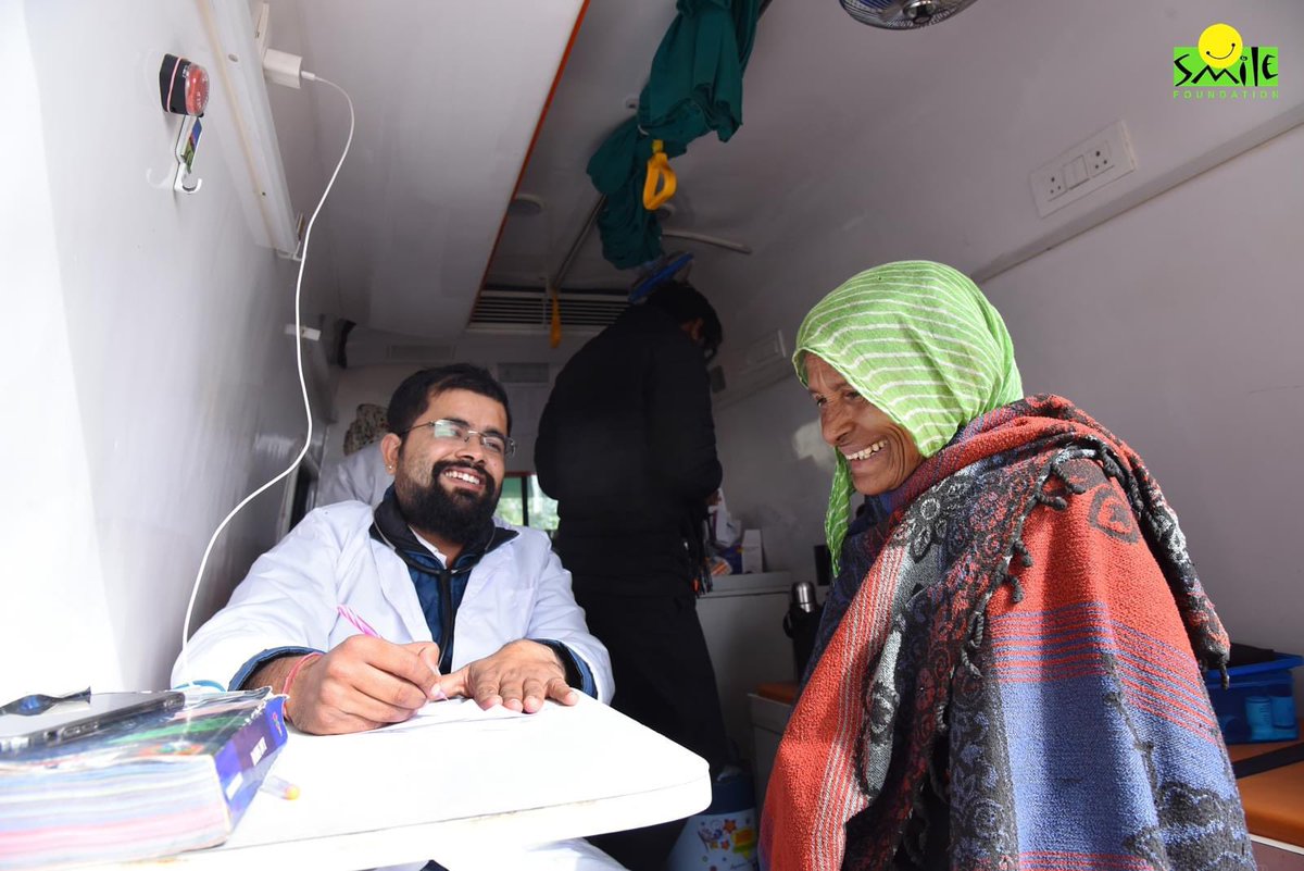 smilefoundation's tweet image. The most heartwarming moment ❤

...when we get to serve the elderly with free healthcare through Smile on Wheels.

Know more about our efforts on ground: smilefoundationindia.org/health

#HealthCannotWait